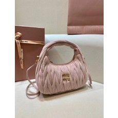 미우미우 완더 호보백 스웨이드 20x17x6cm