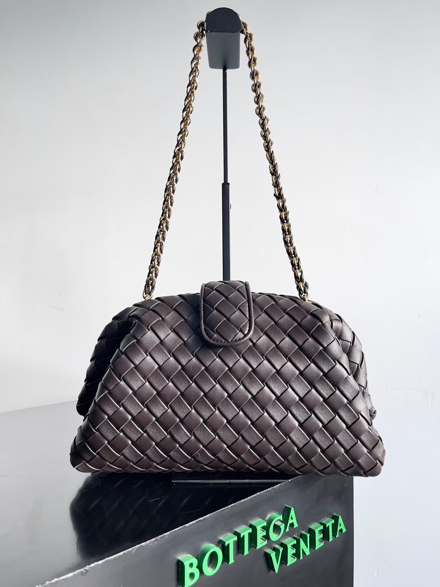 보네가베네타 체인클러치 785807 31.5x16.5x11cm