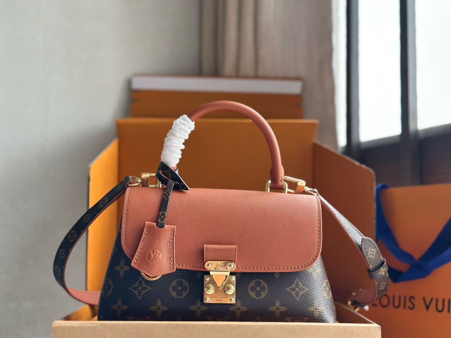 루이비통 마들랜BB M28288 24.5x16x8cm